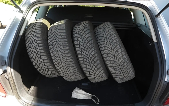 Volkswagen Golf cena 25700 przebieg: 194000, rok produkcji 2010 z Niemcza małe 781